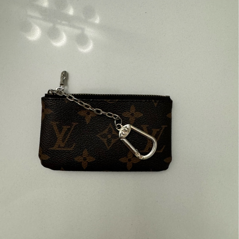 Inspired card key pouch